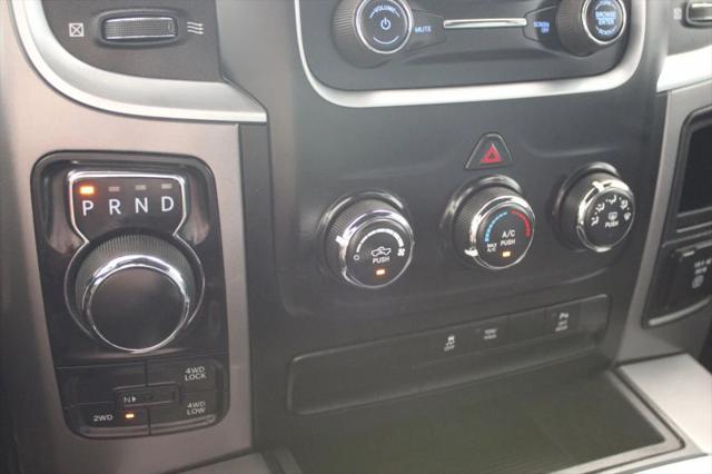 2023 Ram 1500 Classic Warlock Crew Cab 4x4 5'7" Box