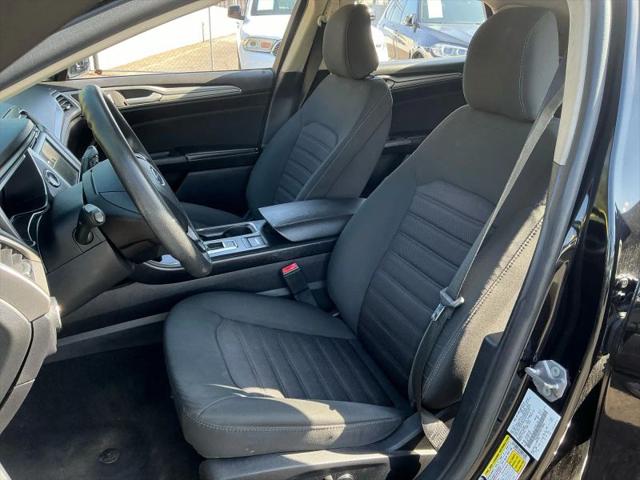 2020 Ford Fusion SE