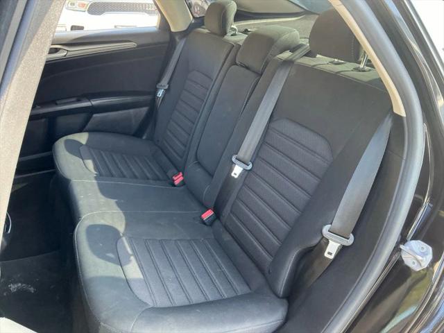 2020 Ford Fusion SE