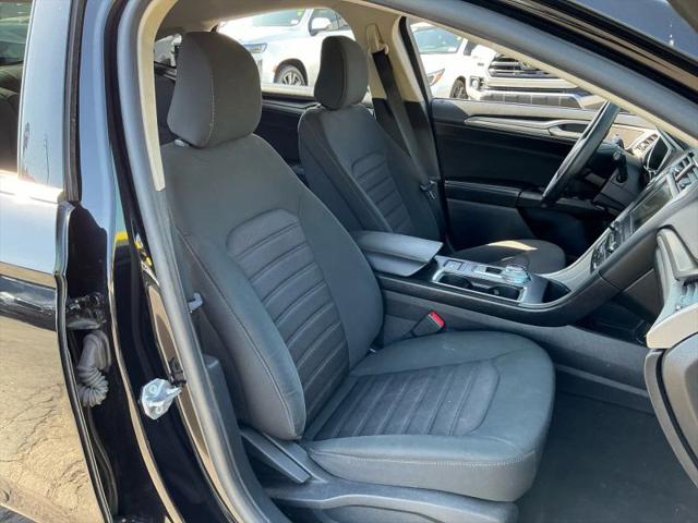 2020 Ford Fusion SE
