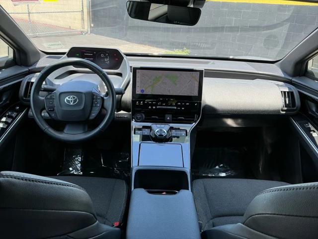 2025 Toyota bZ4X XLE
