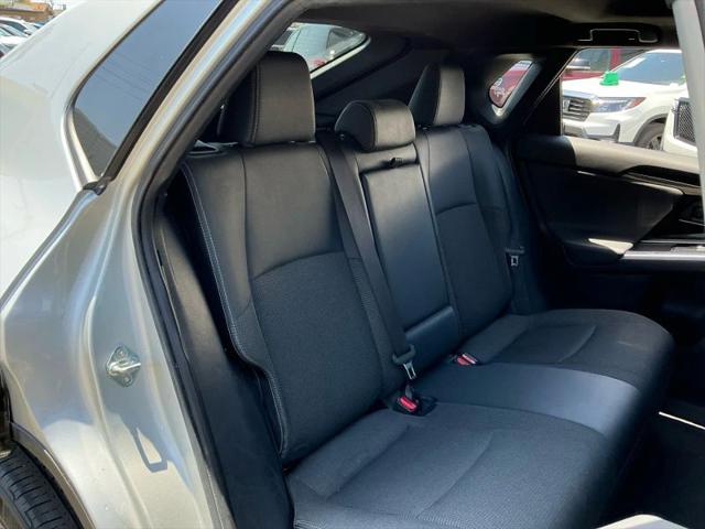 2025 Toyota bZ4X XLE