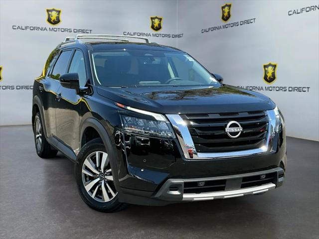 2025 Nissan Pathfinder SL FWD