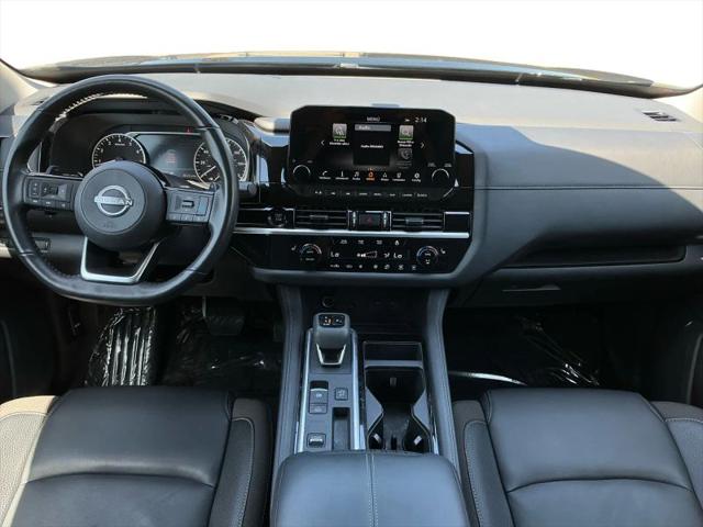2025 Nissan Pathfinder SL FWD