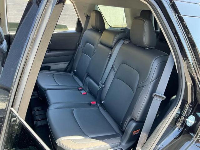 2025 Nissan Pathfinder SL FWD