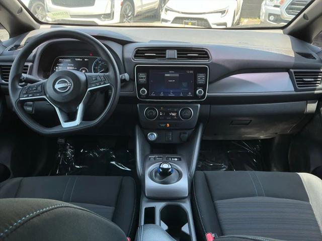 2025 Nissan LEAF S