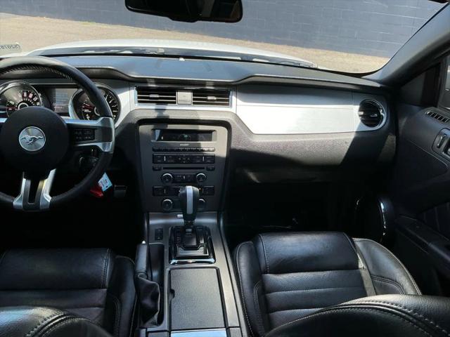 2014 Ford Mustang V6 Premium