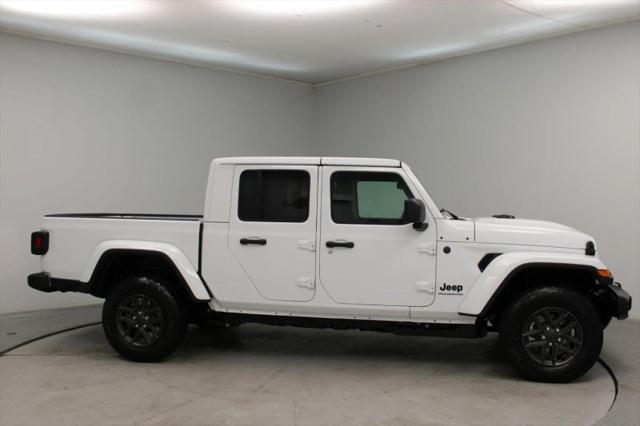 2026 Jeep Gladiator Sport S