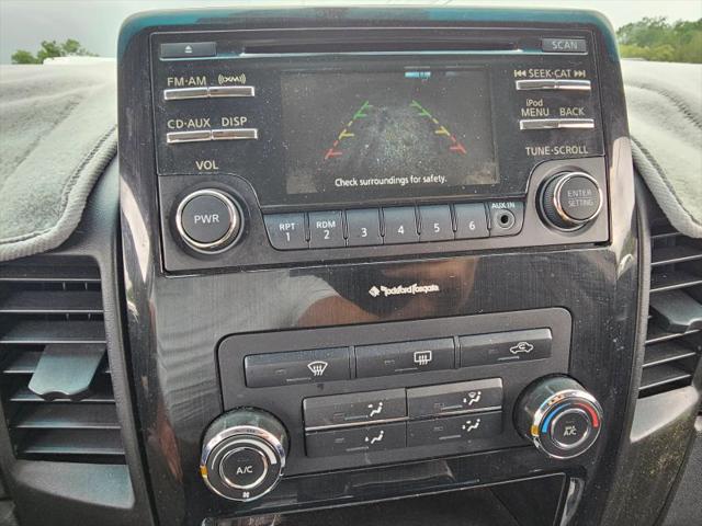 2013 Nissan Titan SV