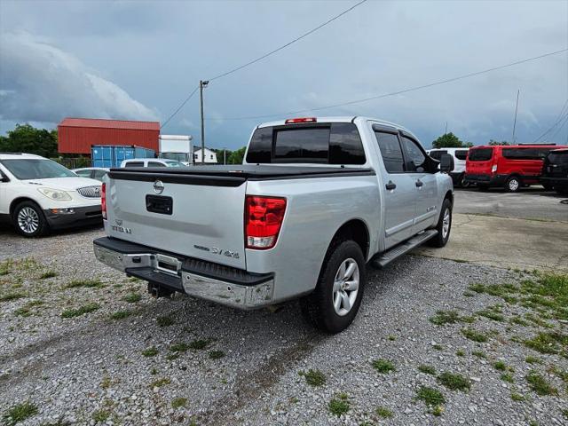 2013 Nissan Titan SV