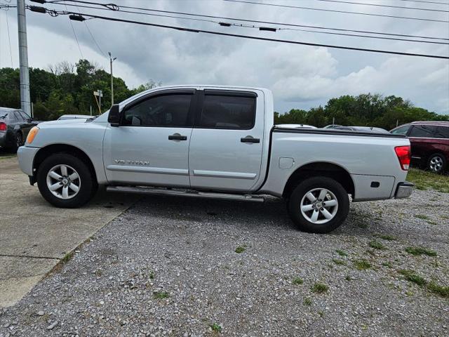2013 Nissan Titan SV