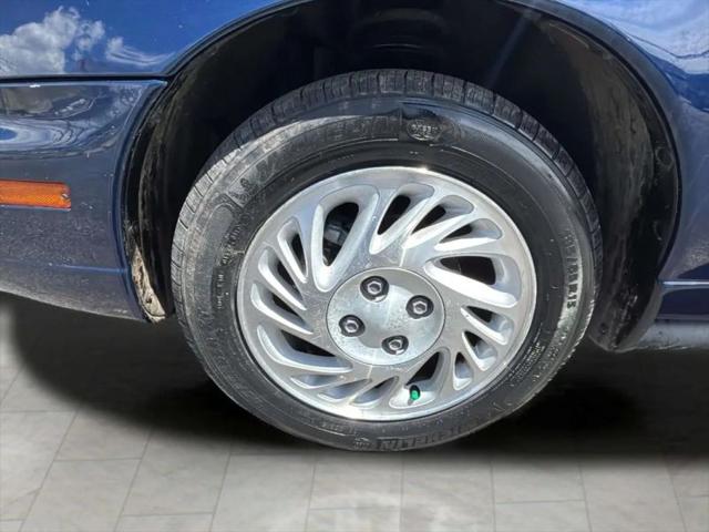 1999 Saturn SL SL2