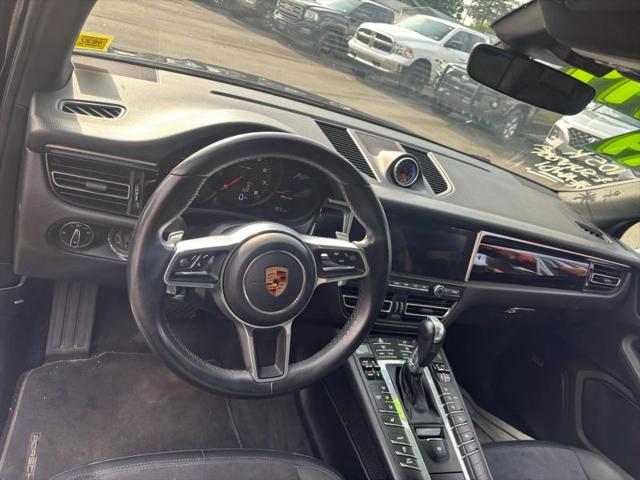 2019 Porsche Macan Base