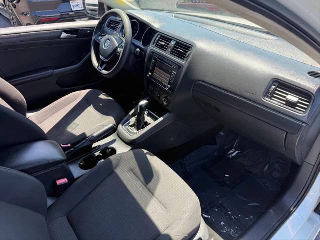 2015 Volkswagen Jetta 2.0L S