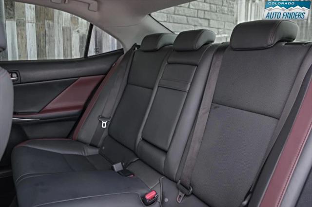 2017 Lexus IS 300 300