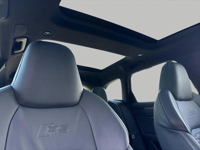 2025 Audi RS 6 Avant Performance quattro tiptronic