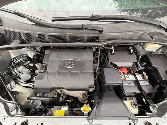 2016 Toyota Sienna LE 8 Passenger
