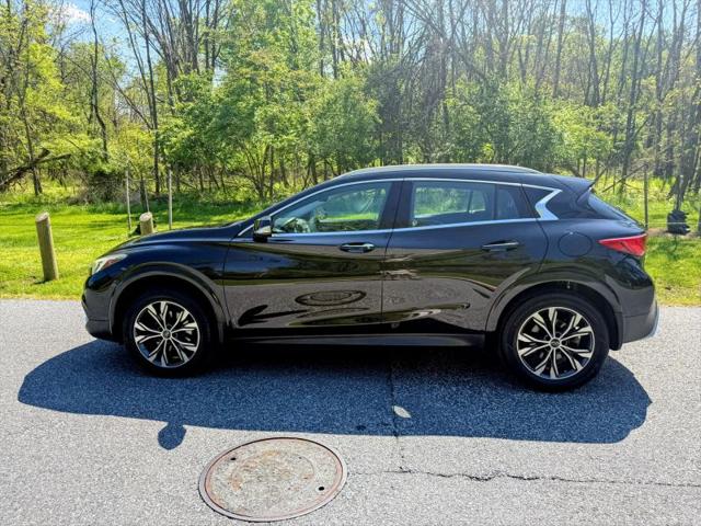2019 INFINITI QX30 LUXE