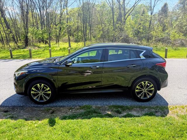 2019 INFINITI QX30 LUXE