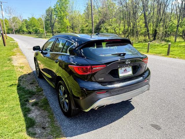 2019 INFINITI QX30 LUXE