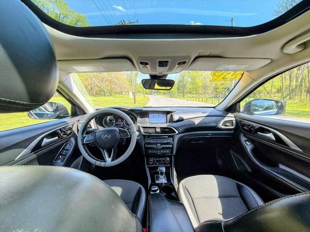 2019 INFINITI QX30 LUXE