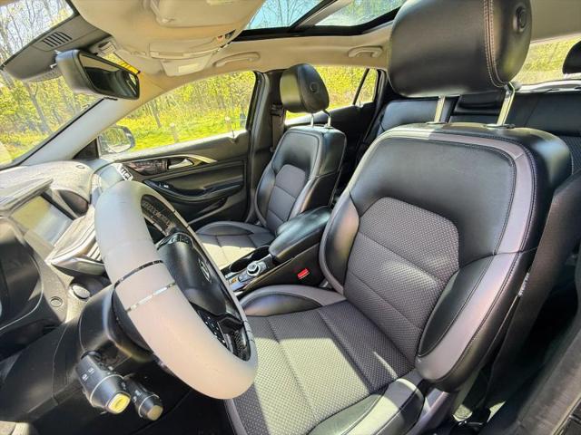 2019 INFINITI QX30 LUXE