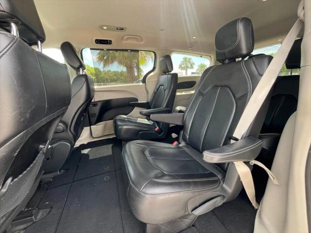2021 Chrysler Voyager LXI for sale in Orlando, FL