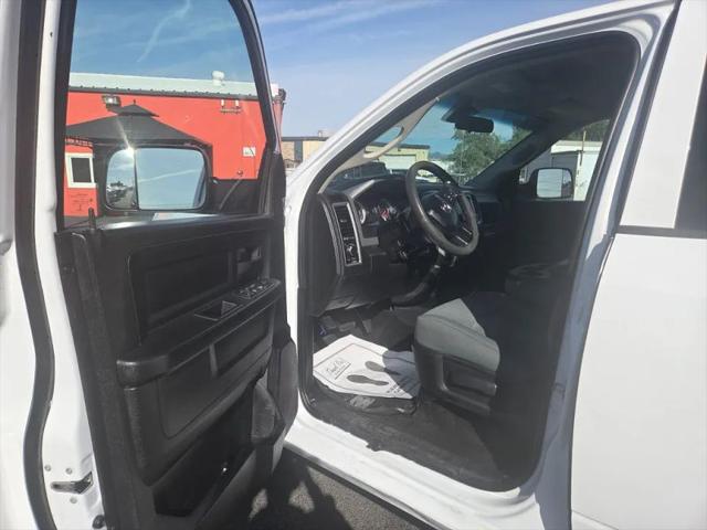 2017 Ram 3500 Tradesman Crew Cab 4x4 8' Box