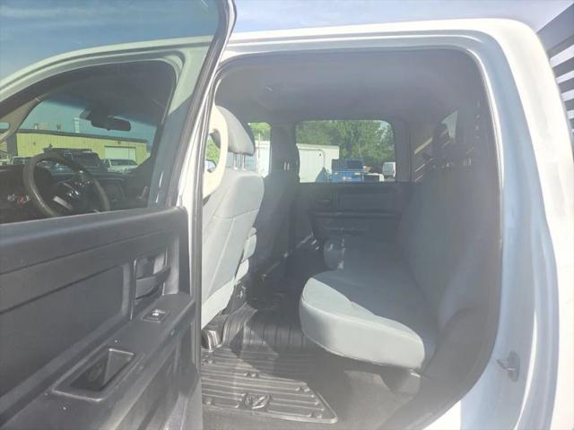 2017 Ram 3500 Tradesman Crew Cab 4x4 8' Box