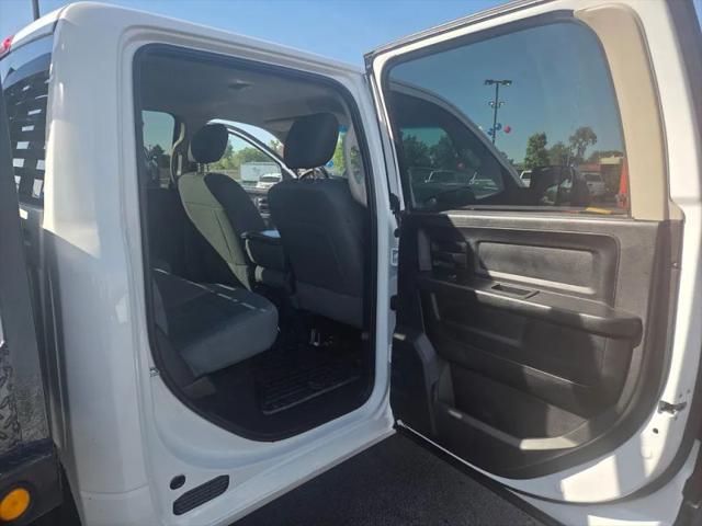 2017 Ram 3500 Tradesman Crew Cab 4x4 8' Box