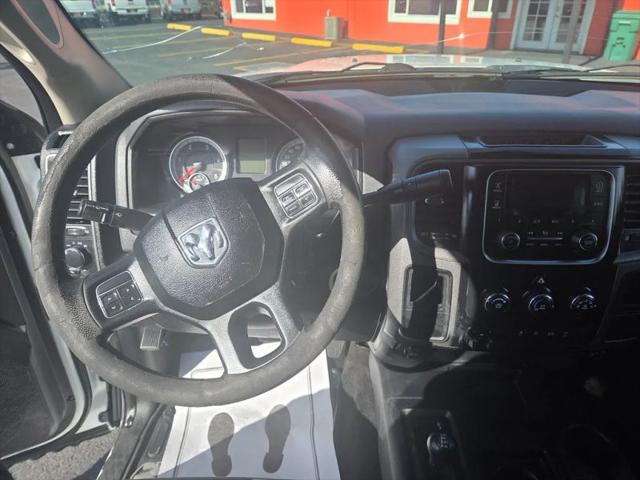 2017 Ram 3500 Tradesman Crew Cab 4x4 8' Box