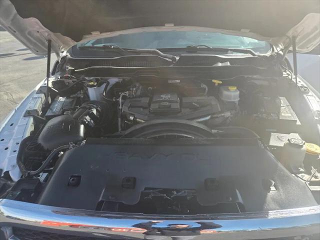2017 Ram 3500 Tradesman Crew Cab 4x4 8' Box