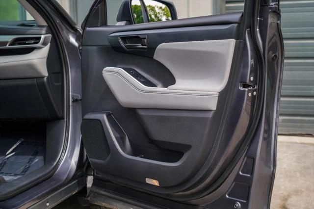2020 Toyota Highlander Hybrid LE