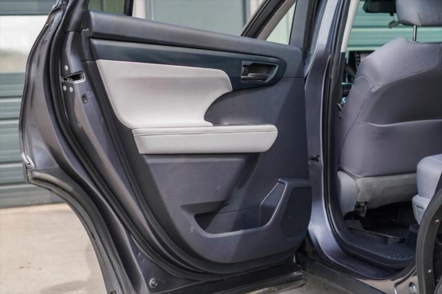 2020 Toyota Highlander Hybrid LE