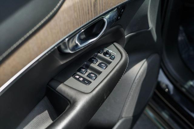 2021 Volvo XC90 Recharge T8 Inscription 7 Passenger