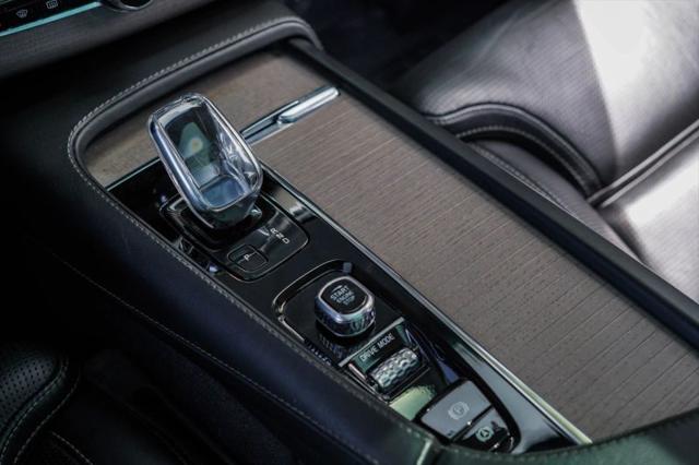 2021 Volvo XC90 Recharge T8 Inscription 7 Passenger