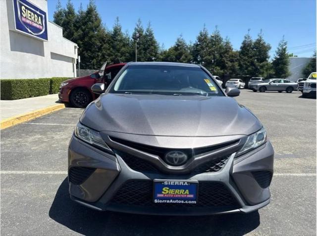 2020 Toyota Camry SE