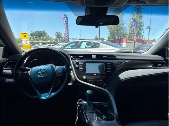 2020 Toyota Camry SE
