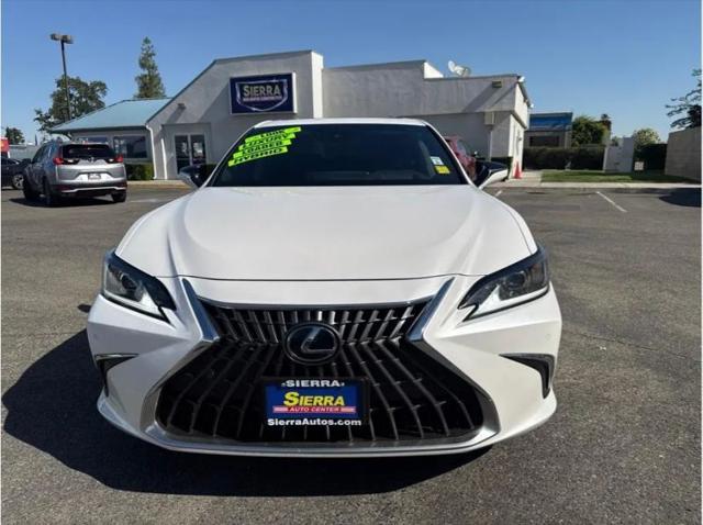 2024 Lexus ES 300h 300h