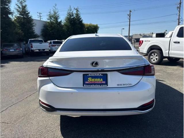 2024 Lexus ES 300h 300h