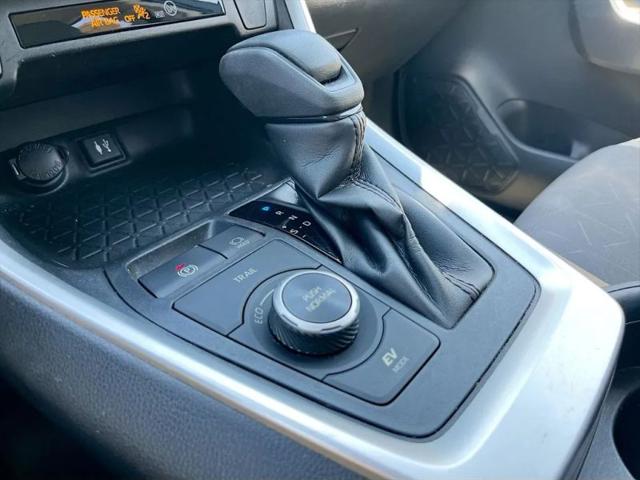 2019 Toyota RAV4 Hybrid XLE