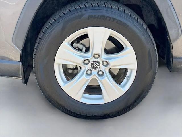2019 Toyota RAV4 Hybrid XLE