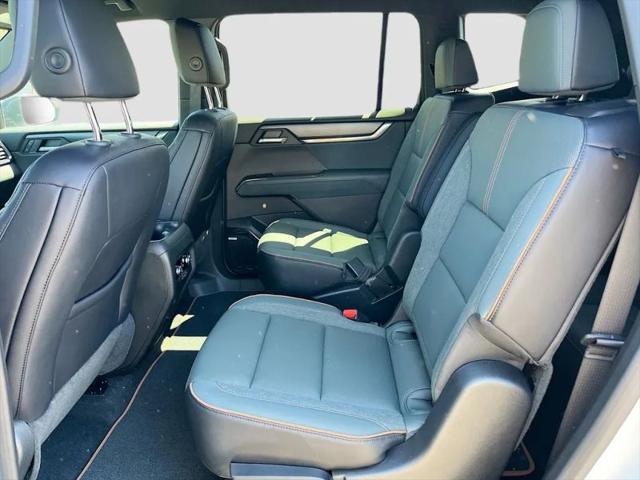 2026 GMC Acadia AT4 AWD