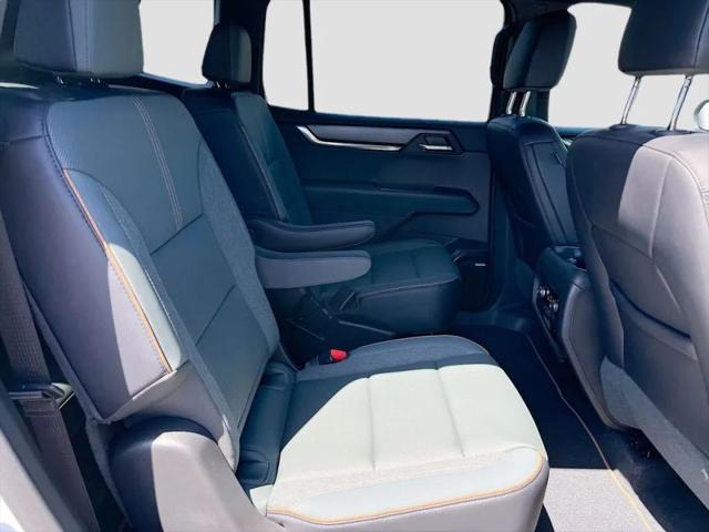 2026 GMC Acadia AT4 AWD