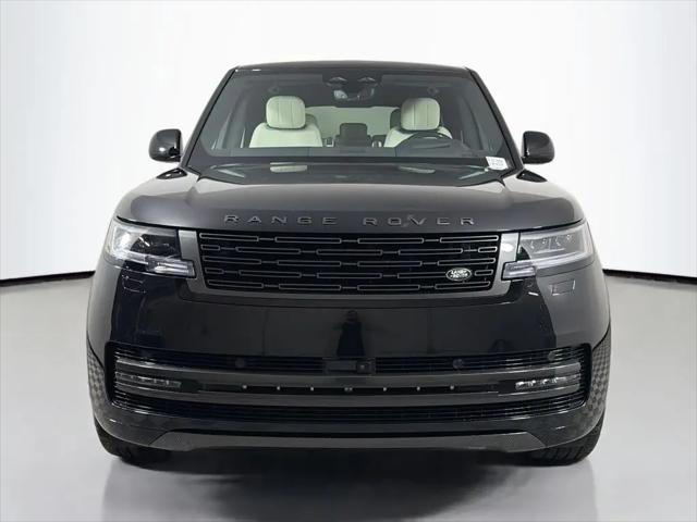 2026 Land Rover Range Rover P530 SE 7 Seat