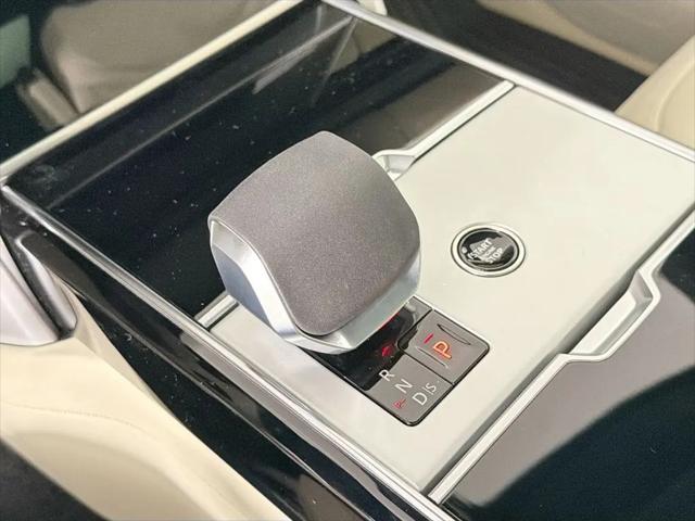 2026 Land Rover Range Rover P530 SE 7 Seat