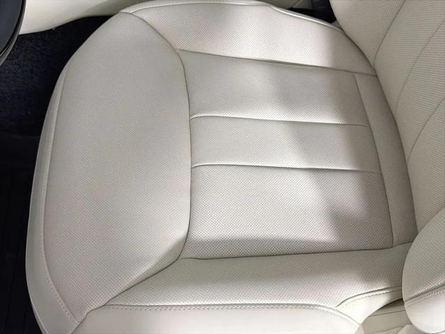 2026 Land Rover Range Rover P530 SE 7 Seat