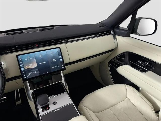 2026 Land Rover Range Rover P530 SE 7 Seat