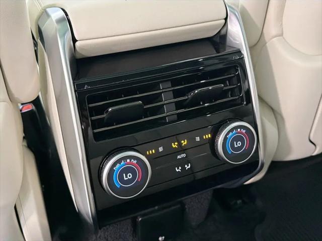 2026 Land Rover Range Rover P530 SE 7 Seat