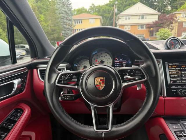 2015 Porsche Macan S